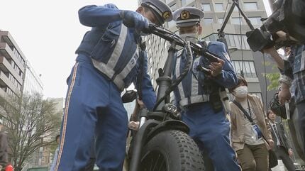 【東京】ペダル付き電動バイク モペットの取り締まり　今年は3月末までに違反件数が200件超える　警視庁が注意呼びかけ